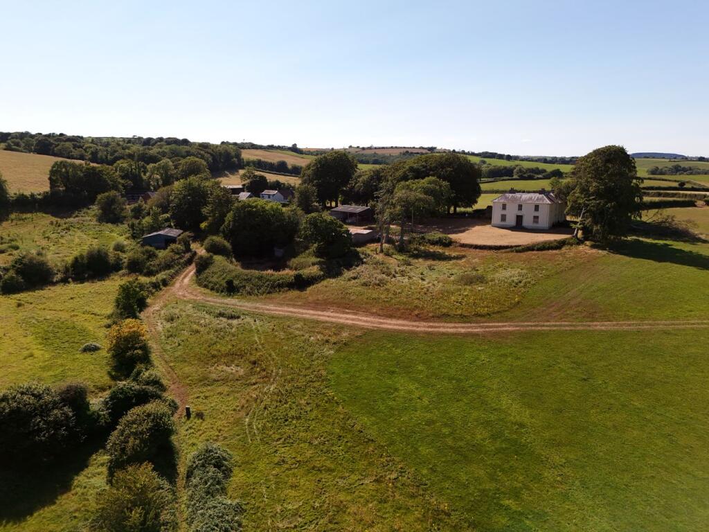 Llandawke, Laugharne, Carmarthen, SA33 - More