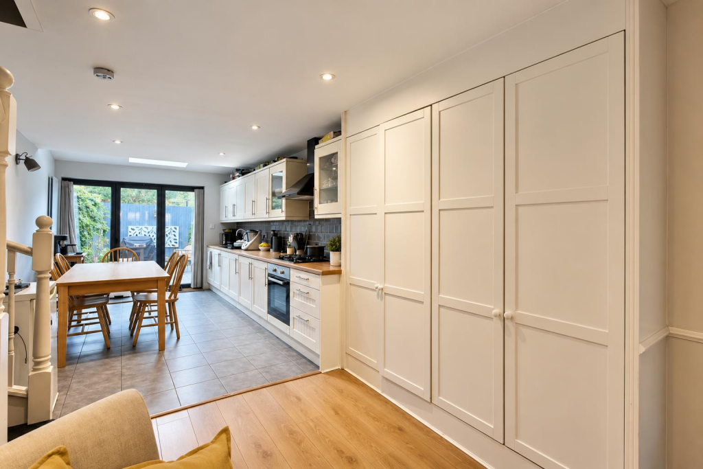 Derby Road, East Sheen, SW14 photo 3