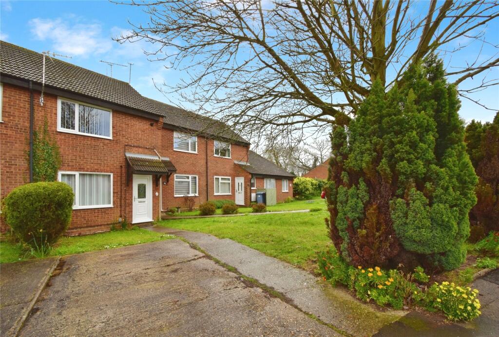 Main image of property: Yew Tree Rise, Pinewood, Ipswich, Suffolk, IP8