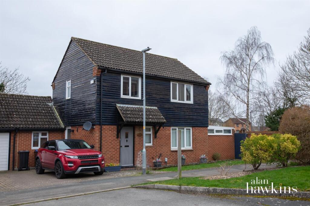 Main image of property: High Mead, Royal Wootton Bassett