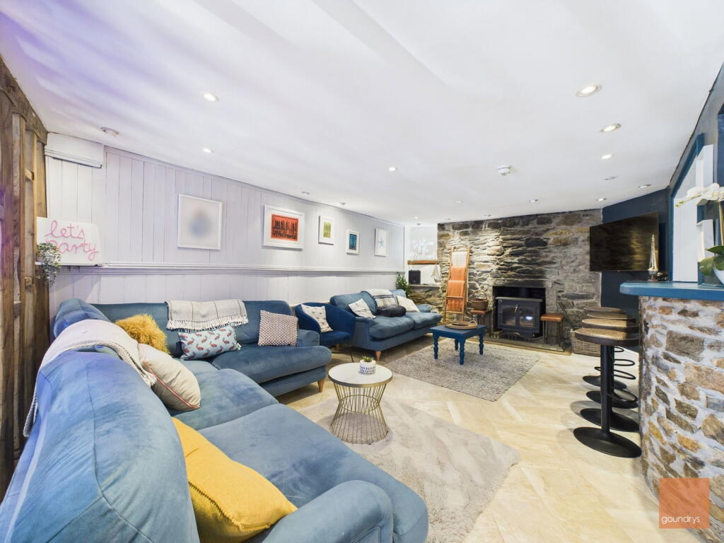 House in Truro - View 3