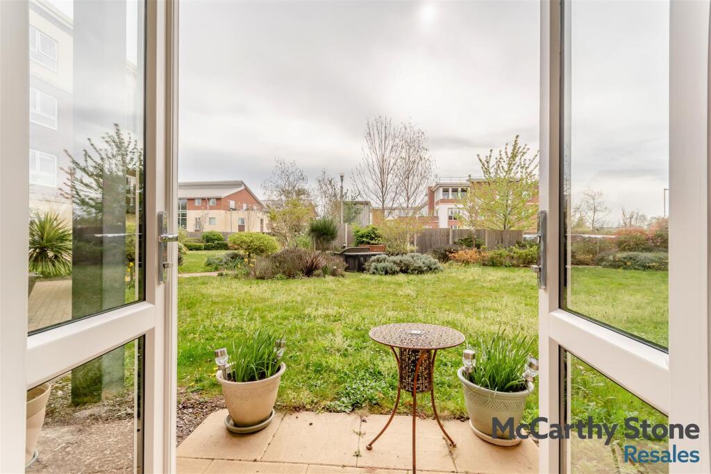Apartment in Bromsgrove - View 6