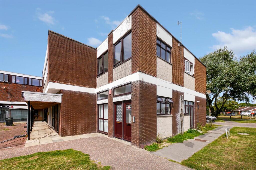 Main image of property: The Parade, Pagham