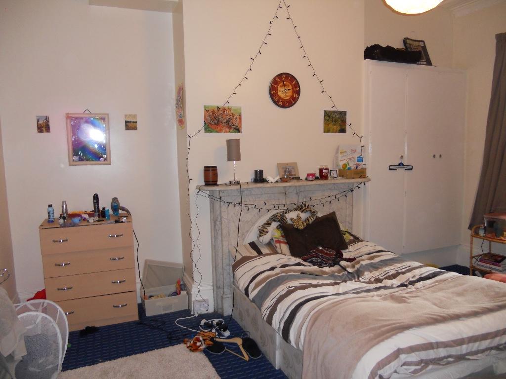 8 bedroom terraced house for rent