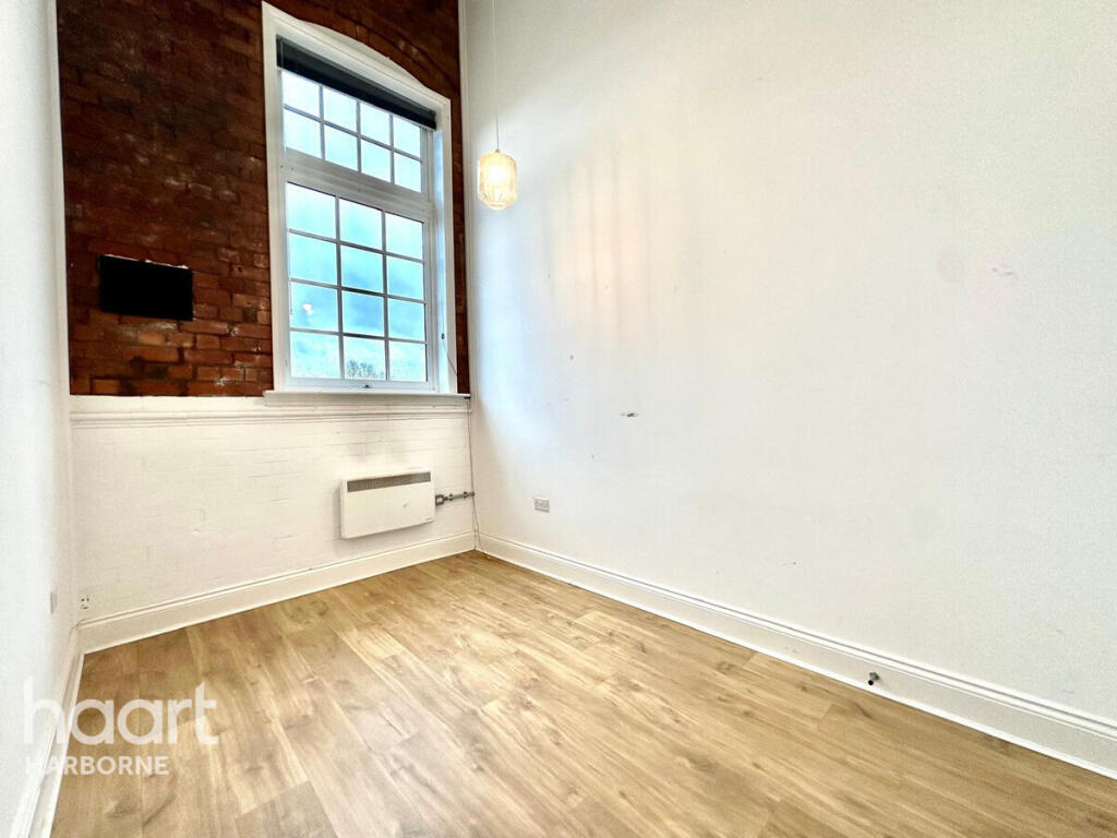 Main image of property: Smethwick B66 3