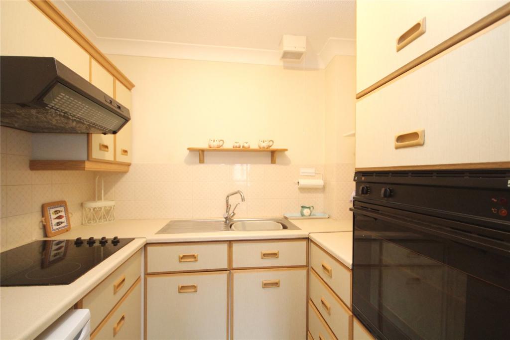 Deweys Lane, Ringwood, Hampshire, BH24 photo 3