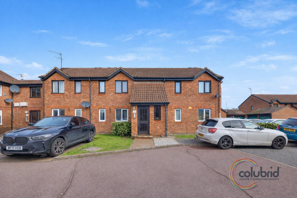 Main image of property: Oakley Close, Grays