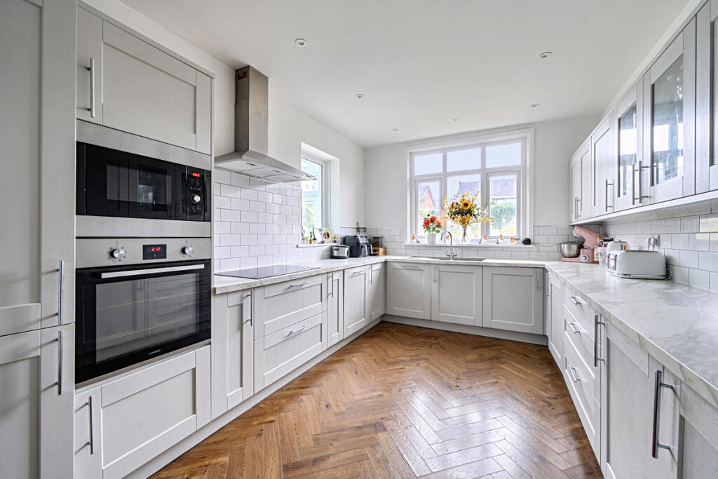 House in Portsmouth - View 2