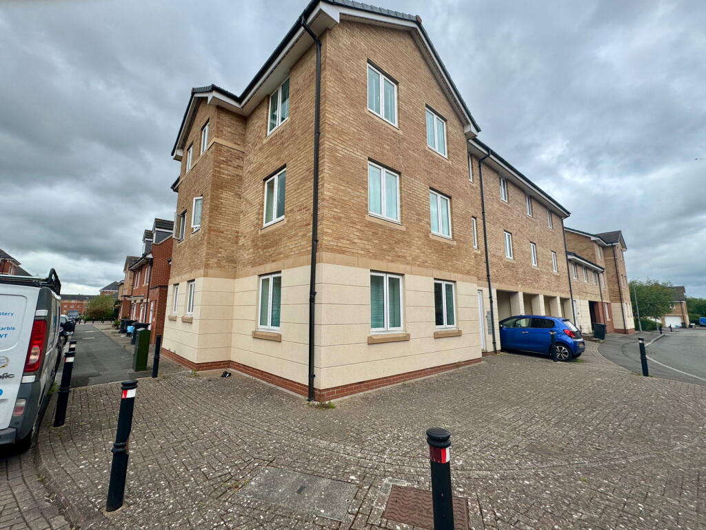 Main image of property: Padstow Road, Swindon, SN2 2ED