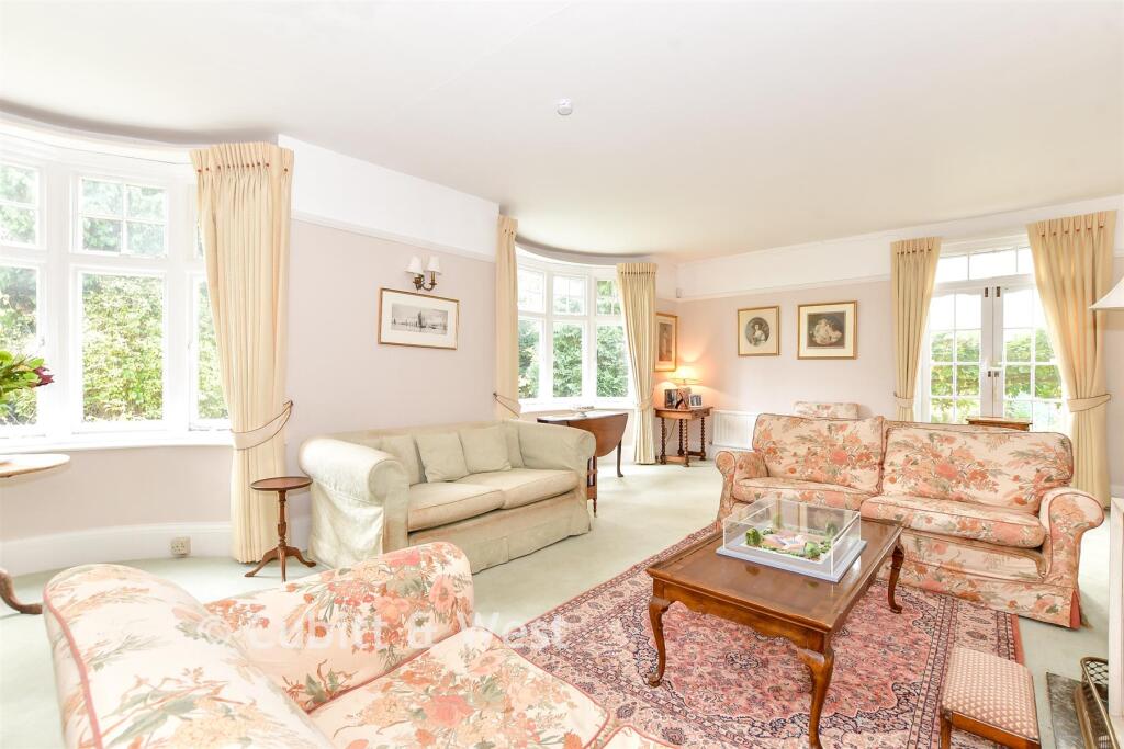 Warblington Avenue, Havant, Hampshire - View 3