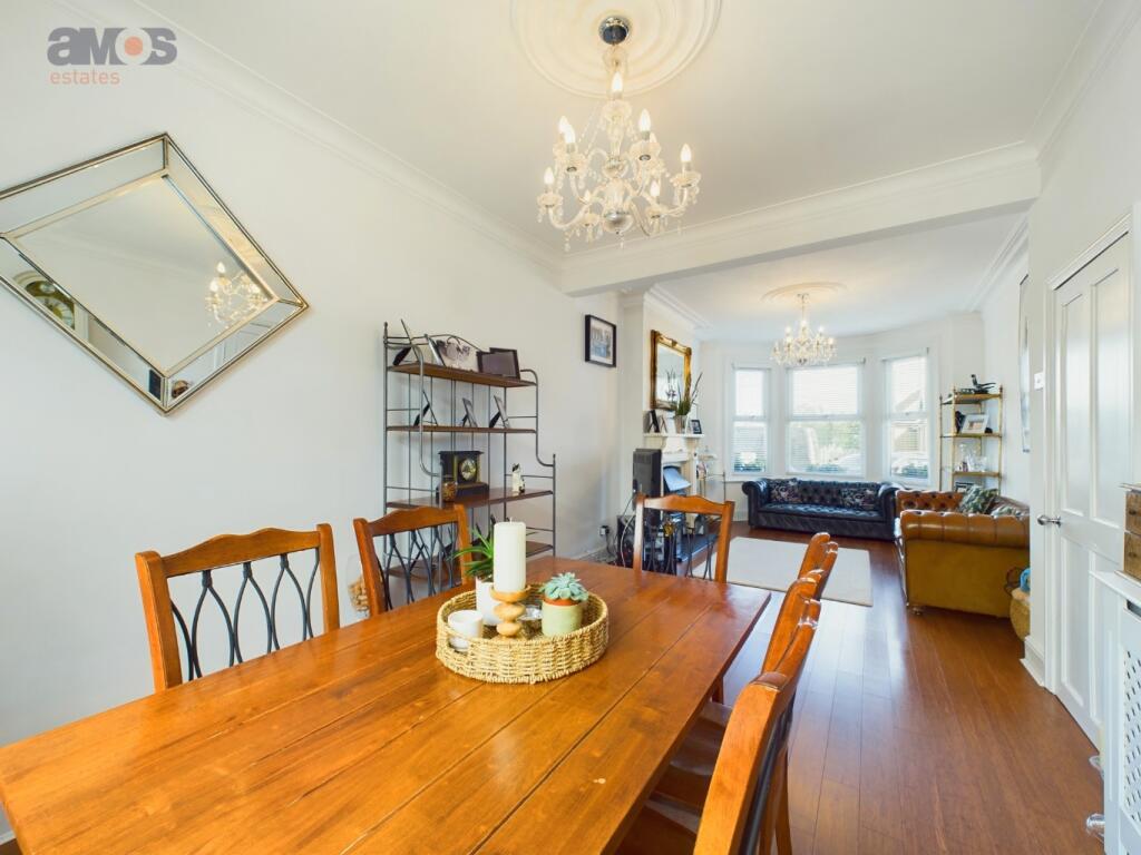 House in Southend-on-Sea - View 5