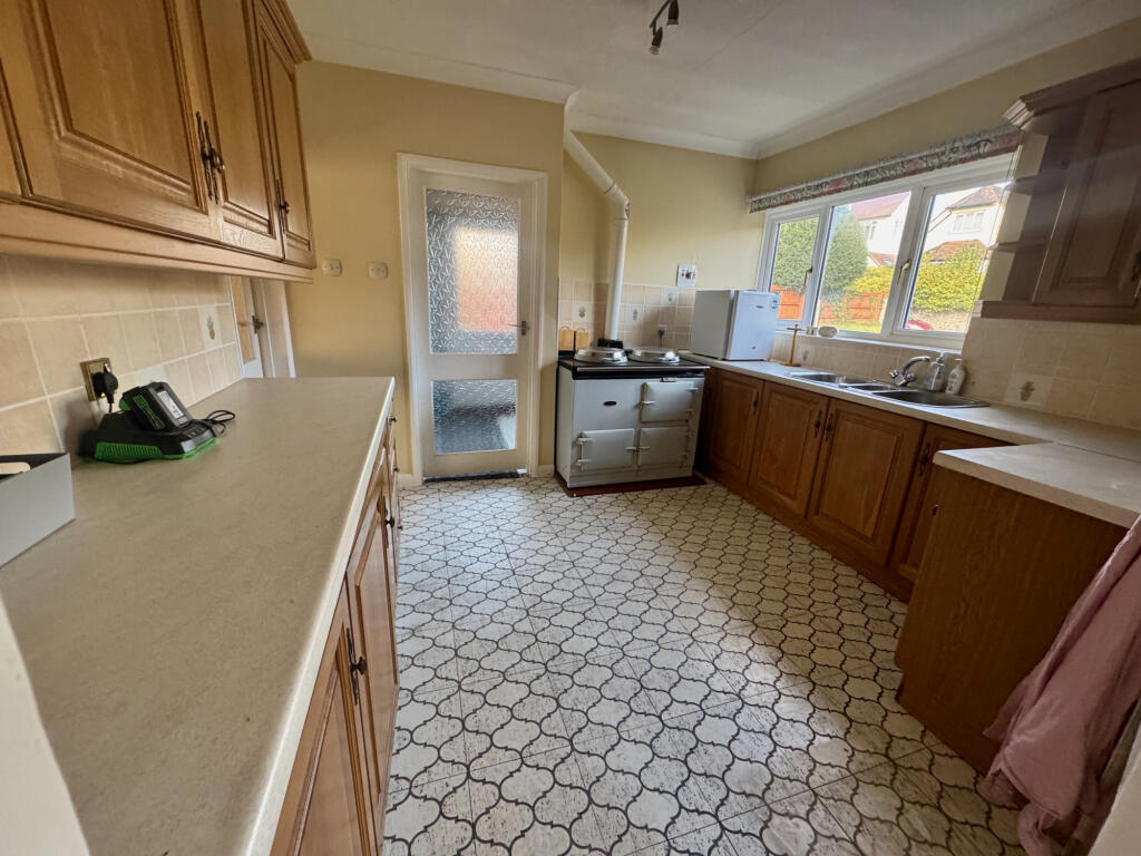 29, Milton Lane, Wells, Somerset, BA5 photo 4