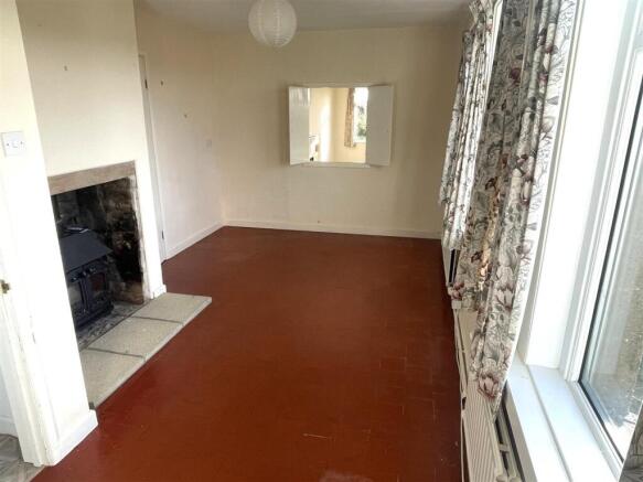 dining room.JPG