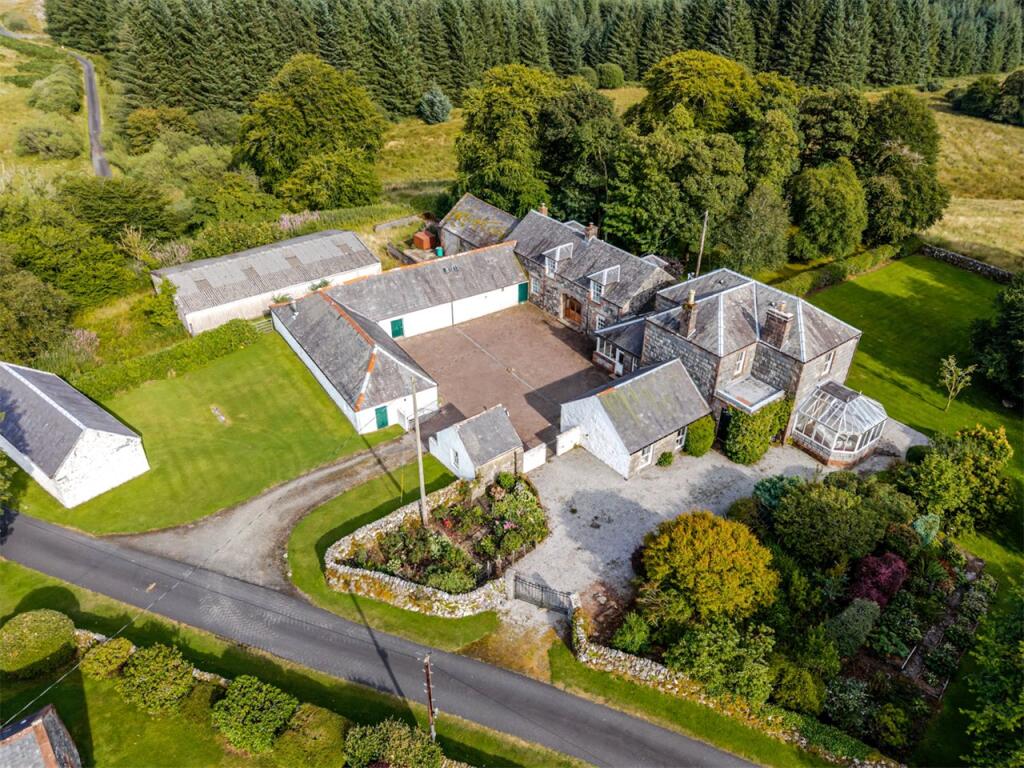 House in Kilmarnock, South Ayrshire - More