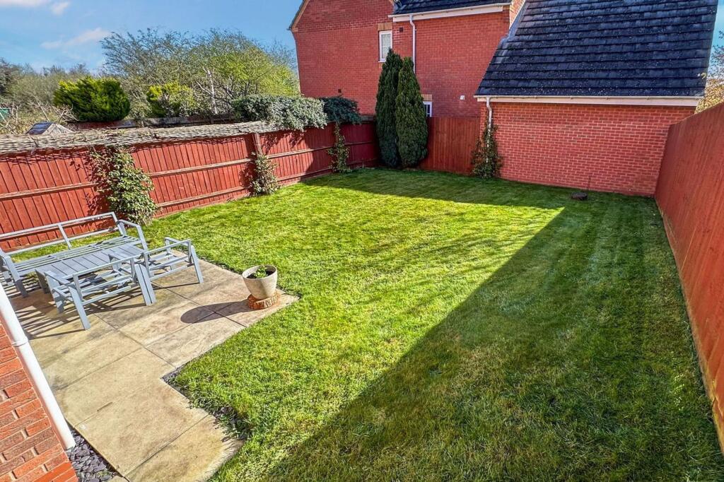 Passionflower Close, Bedworth, CV12 photo 4