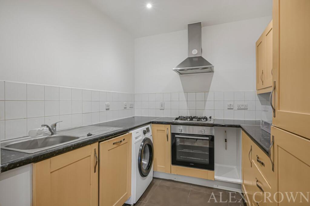 Apartment in London - More