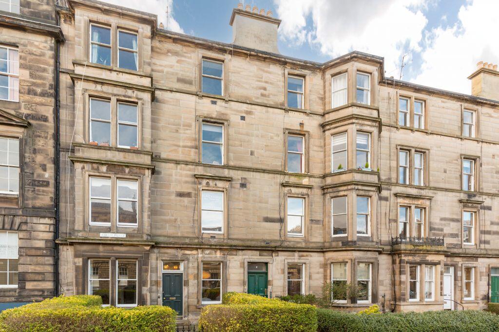 Main image of property: 2, 2f2, Airlie Place, Edinburgh, EH3 5DU