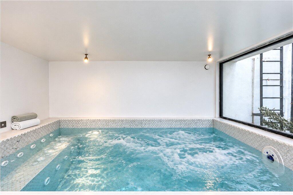 House in London, Kensington - View 5