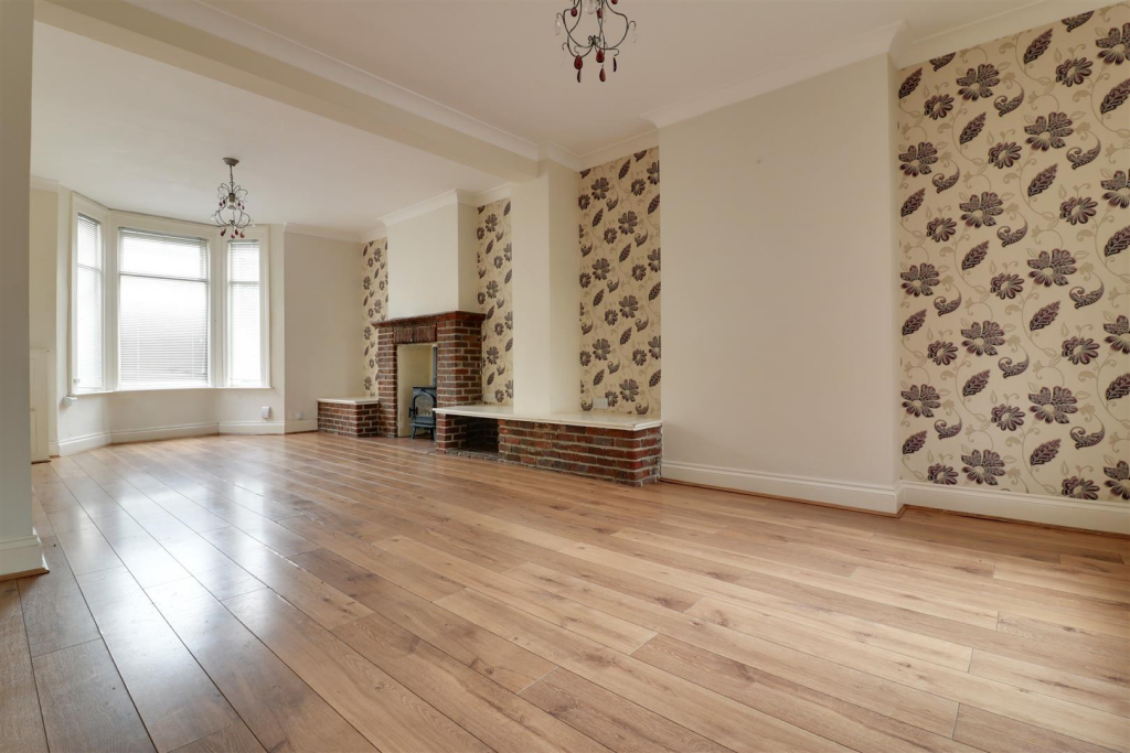 House in Portsmouth - View 5