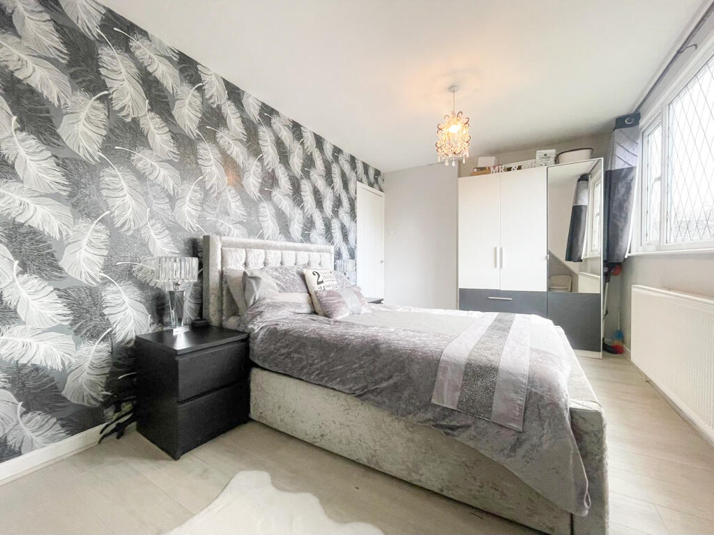 Bancroft Close, Bredbury photo 3