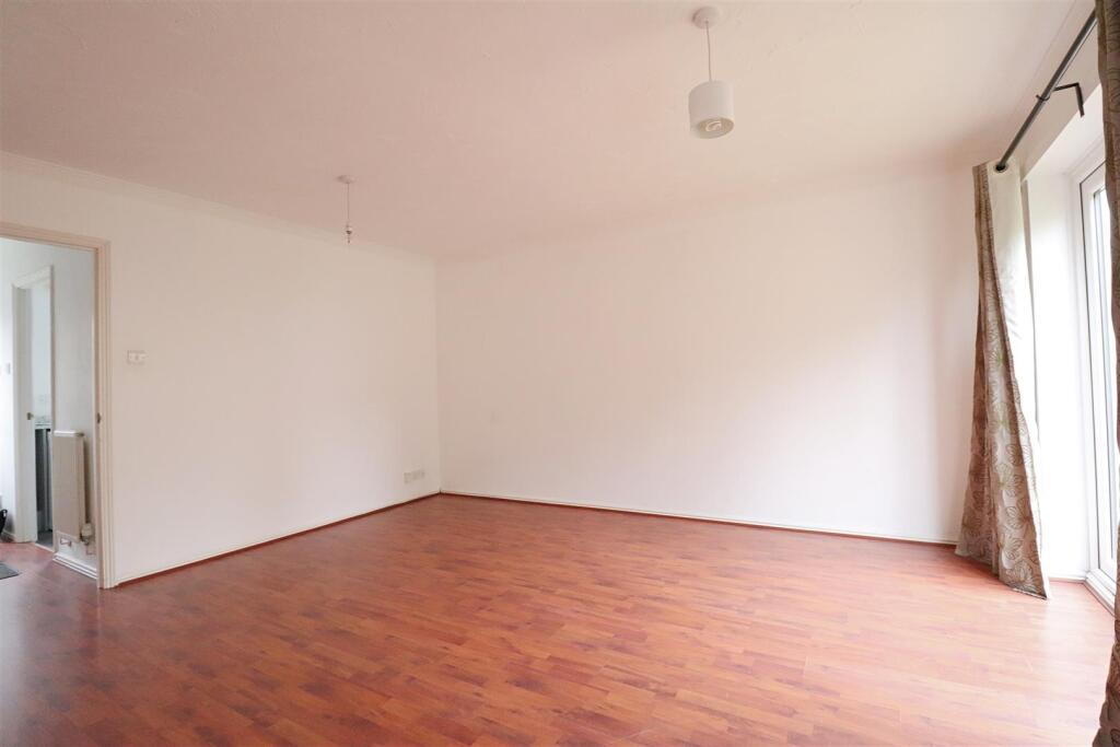 House in Braintree, Great Notley - View 5