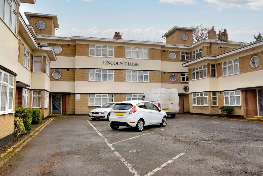 Main image of property: Lincoln Close London SE25