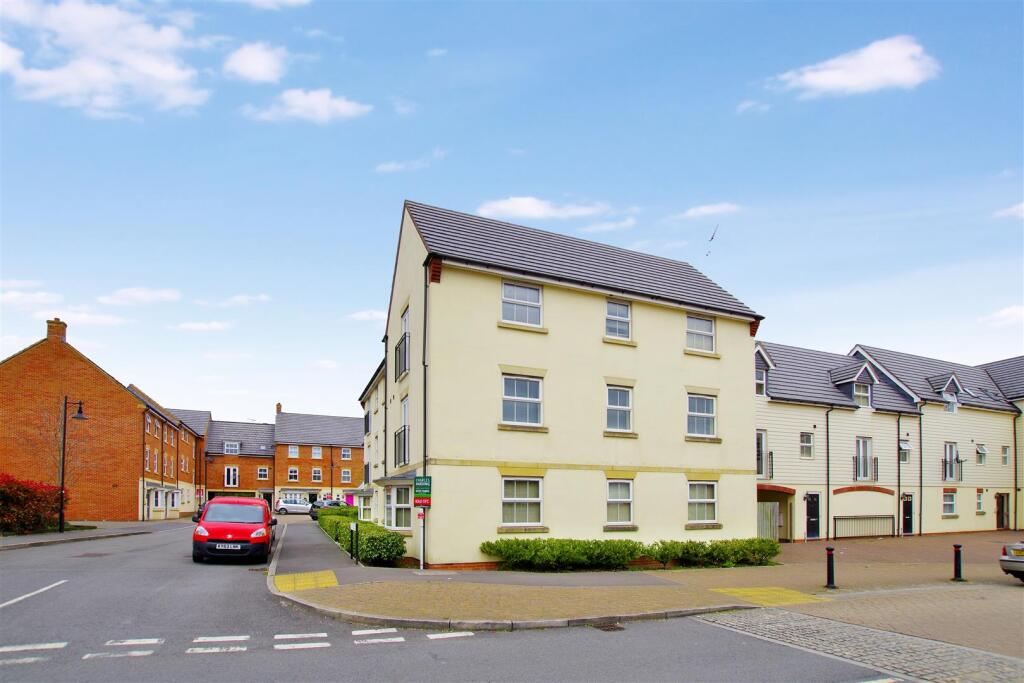 Main image of property: Vistula Crescent, Haydon End, Swindon