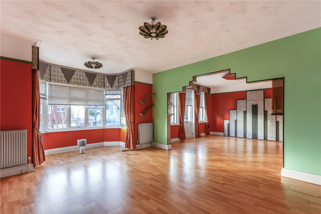 Main image of property: St Albans Avenue, Queens Park, Bournemouth, BH8