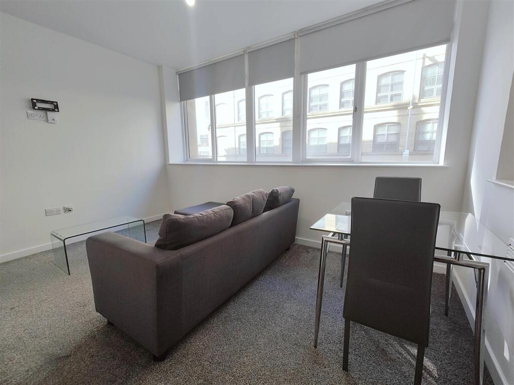 Additional image 2 of Canal Road, Bradford