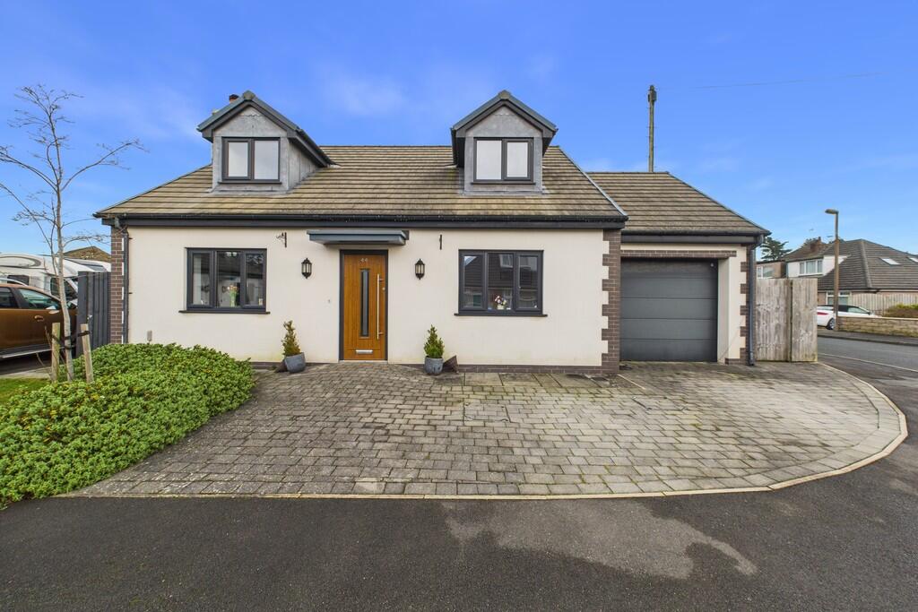 Main image of property: 44 Greenways, Over Kellet, LA6 1DE