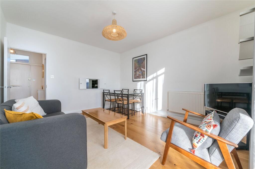 Apartment in London - More