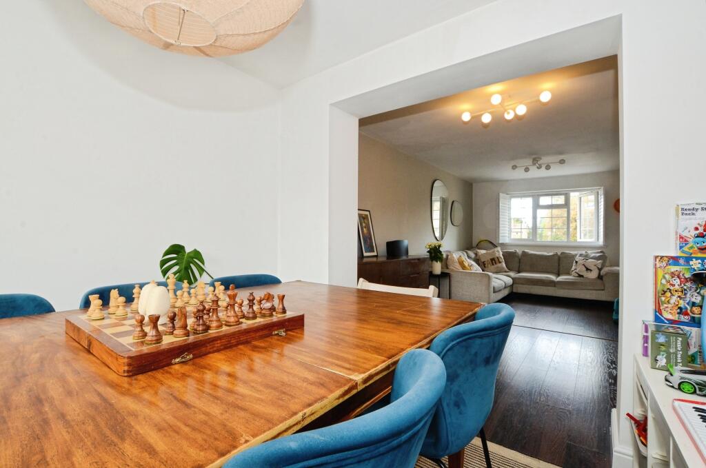 House in Dacorum, Hertfordshire - View 5