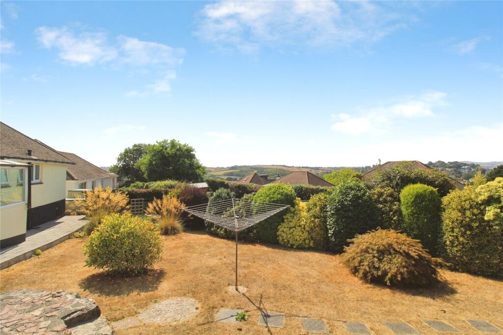 House in Teignbridge, Newton Abbot - More