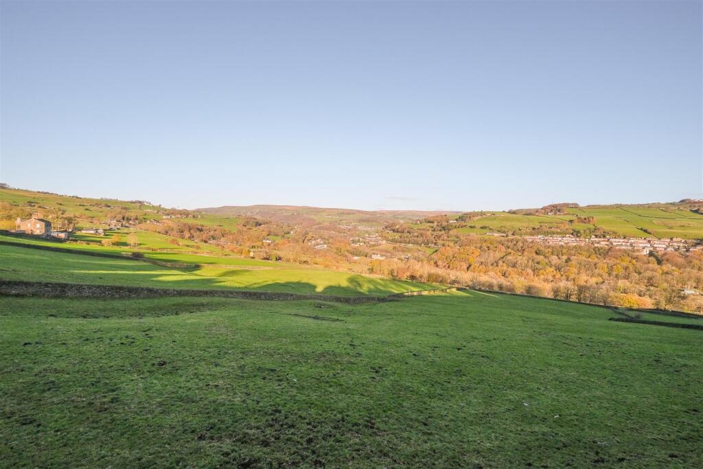 Pollit Avenue, Sowerby, Sowerby Bridge photo 2