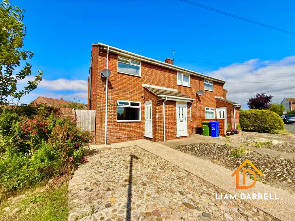 2-bed terraced on Constable Road, Hunmanby, Filey, North Yorkshire, £165,000