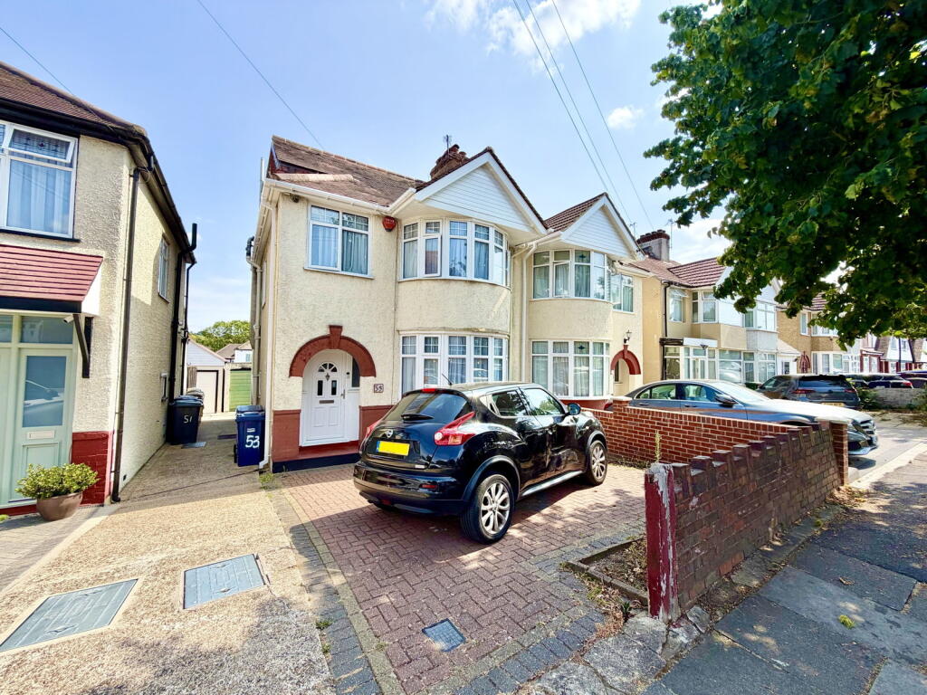 House in London, The Hyde, Colindale - View 2