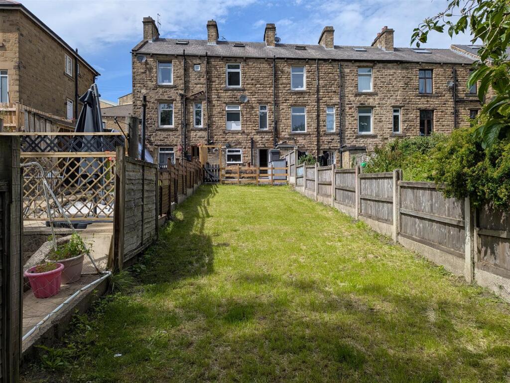 Main image of property: Wakefield Road, Denby Dale, HD8 8QD