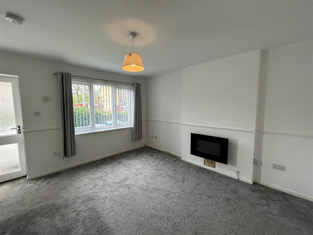 Kinross Way, Hinckley, Leicestershire – pohled 2