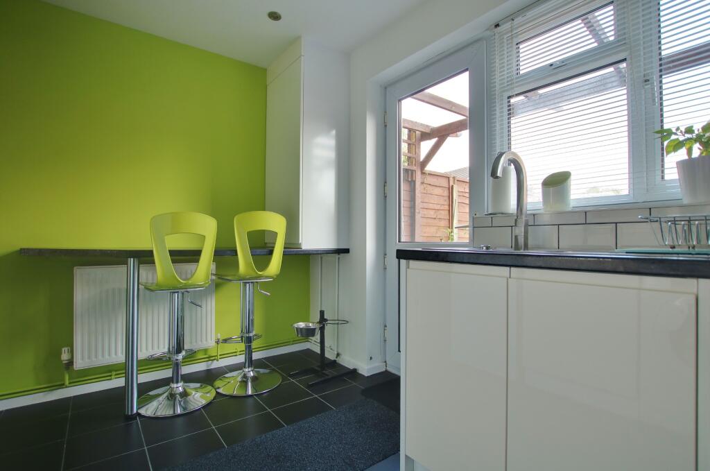 House in Southampton - More