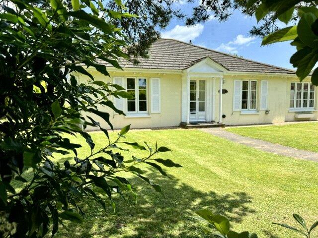 Main image of property: Aldwick Bay, Aldwick, PO21