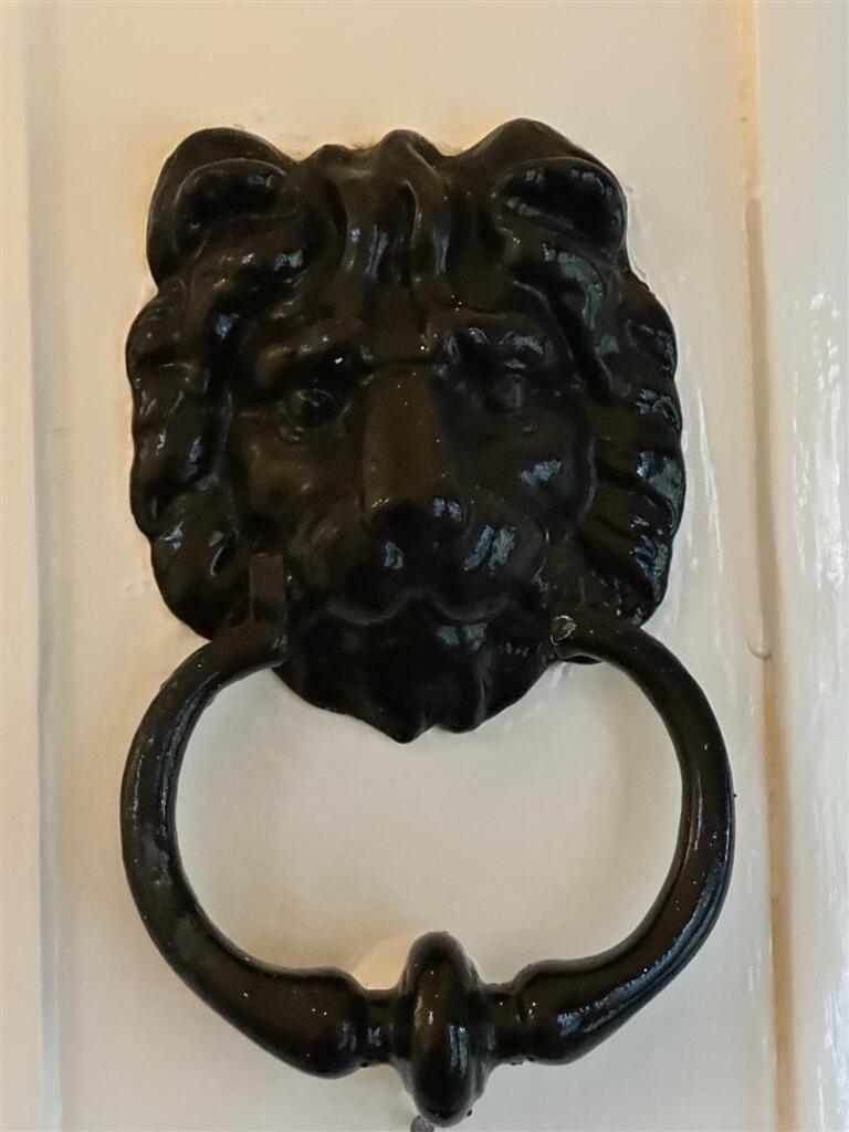 4 bed detached - Crewe Road, Wistaston, Cheshire image 3