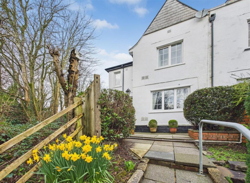 Main image of property: Cefn Parc, Neath