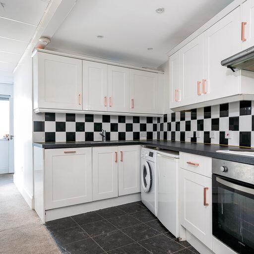 House in Dartford - View 5