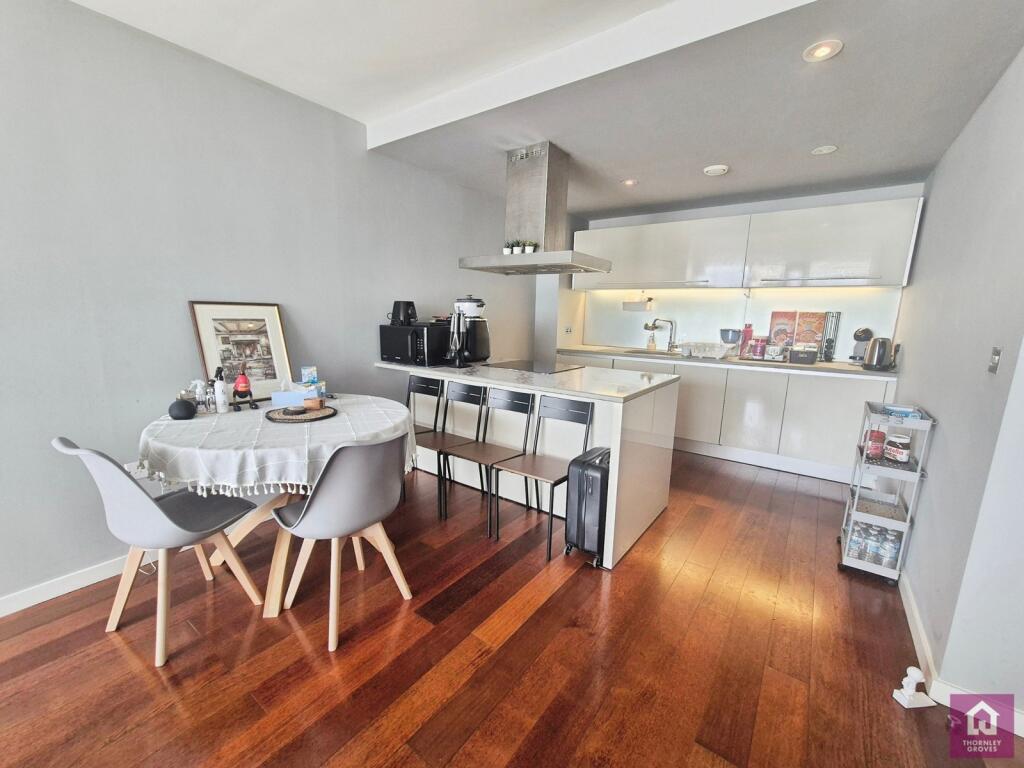 Apartment in Manchester - View 4