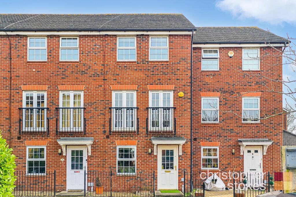 Main image of property: Glen Luce, Turners Hill, Cheshunt, Hertfordshire, EN8 8NW