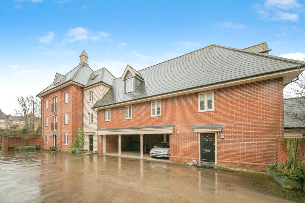 5-bed other on Riverside Place, Colchester, Essex, CO1, £400,000