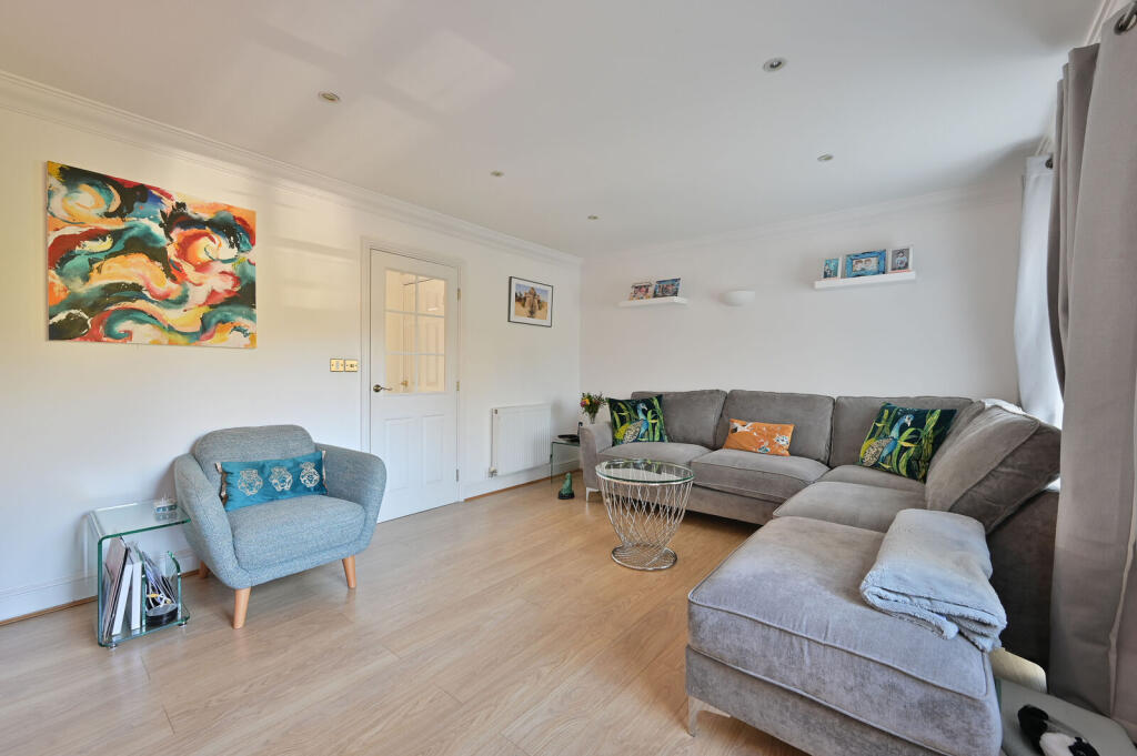House in Watford - View 4