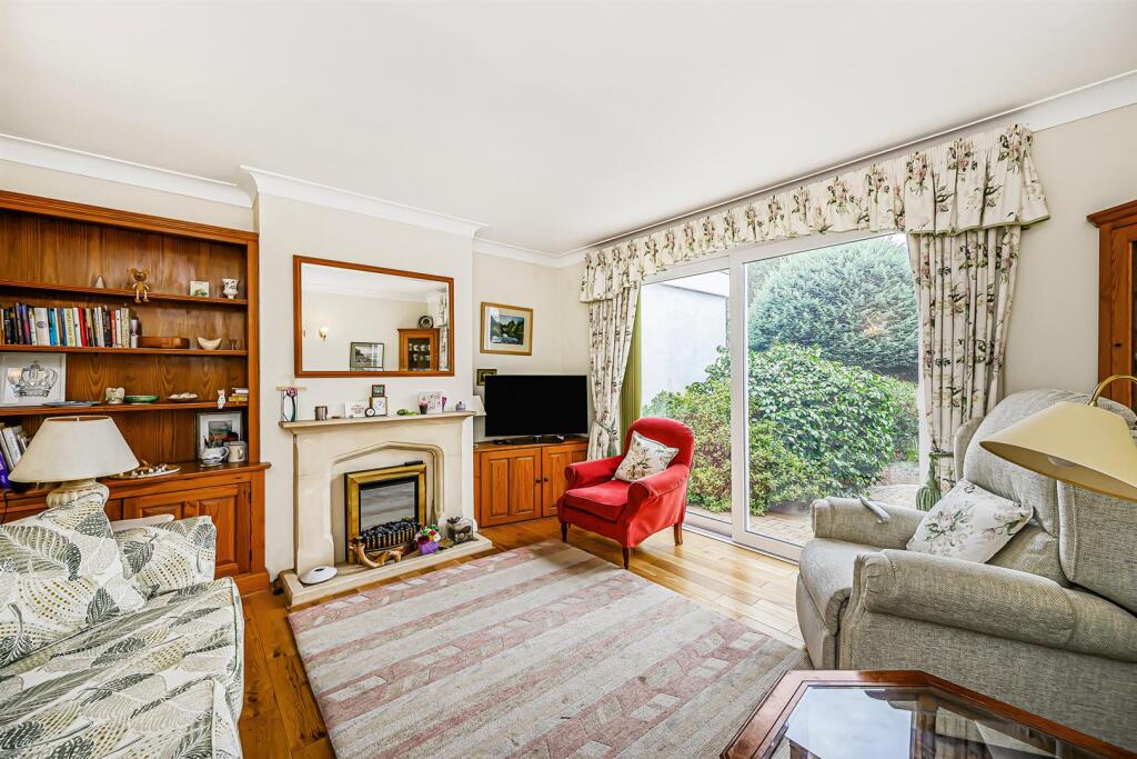 House in Ilford - More