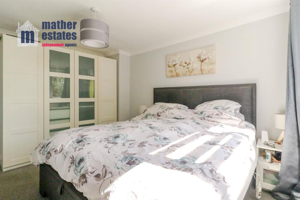 Additional image 24 of Lark Rise, Birds & Trees Area, Hatfield