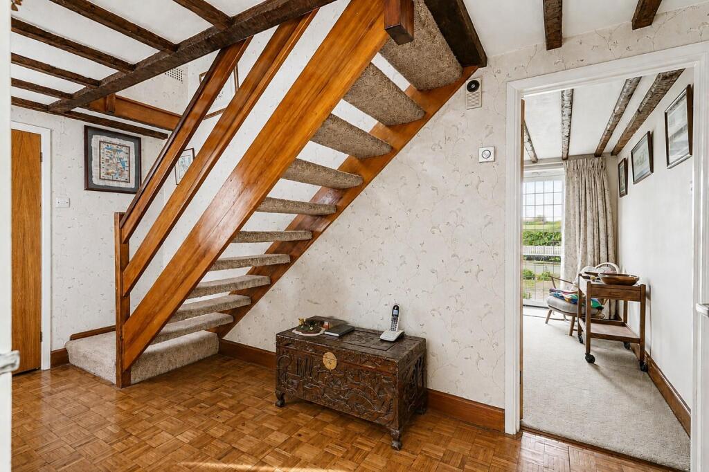 House in East Hertfordshire, Cottered - More